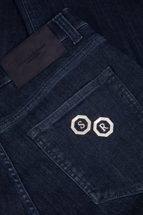 джинсы  для взрослого возраста с изнаночной стороны