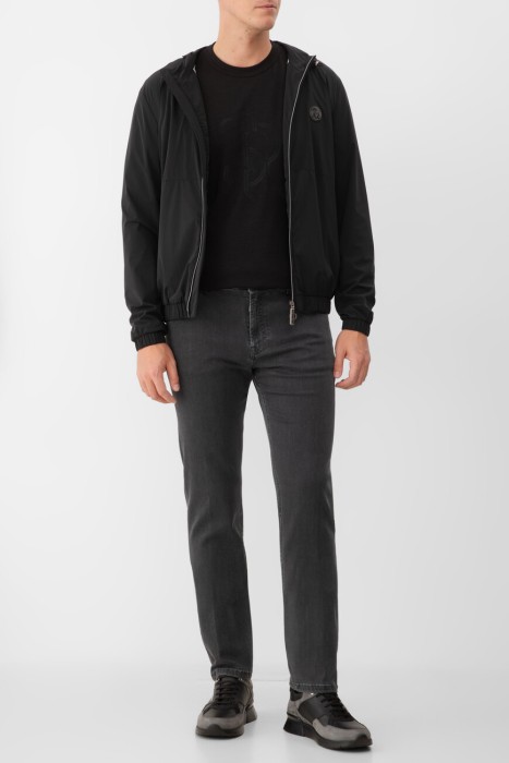 джинсы  из хлопка спереди