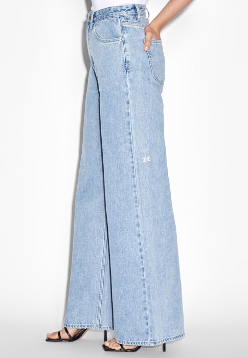 Продукция для женщин фото