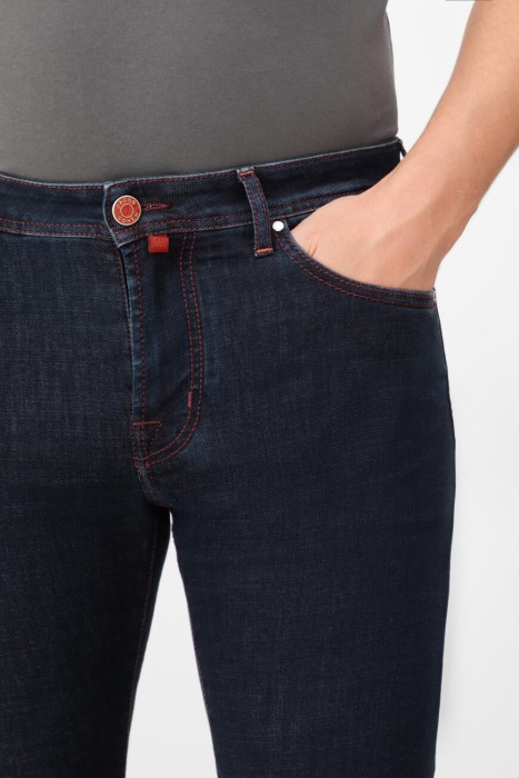 джинсы  из италии вид сбоку