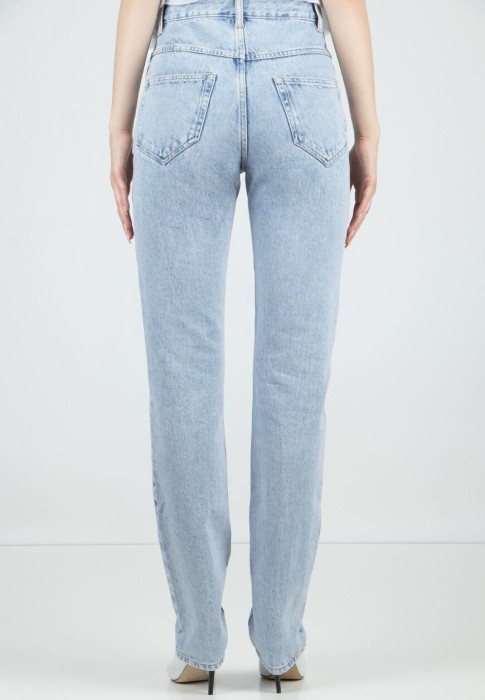 джинсы  из проверенных материалов спереди
