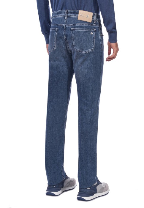 Товар серого цвета с внутренней стороны
