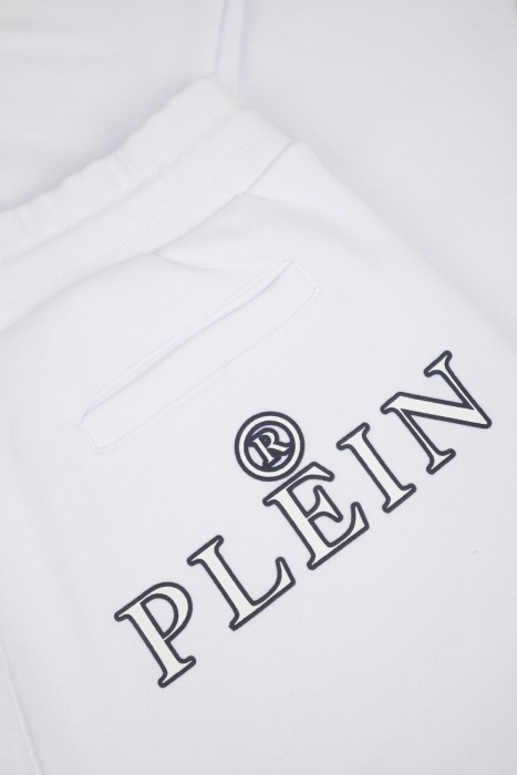 джоггеры  на сезон этого года фотография