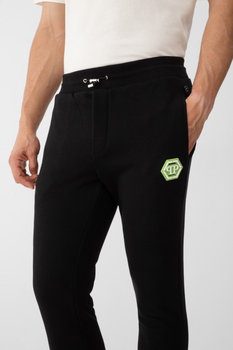 джоггеры  из америки вид сбоку