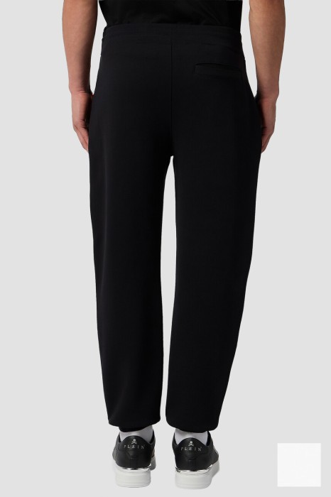 джоггеры  по цене 89000 руб вид справа