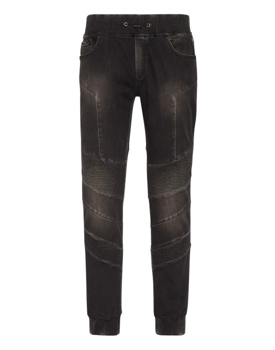 джоггеры  по цене 49096 руб вид справа