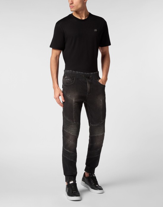 Товар серого цвета с внутренней стороны