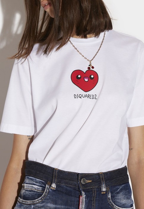 Товар белого цвета с внутренней стороны