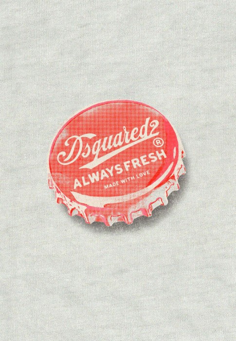 Товар бежевого цвета с внутренней стороны