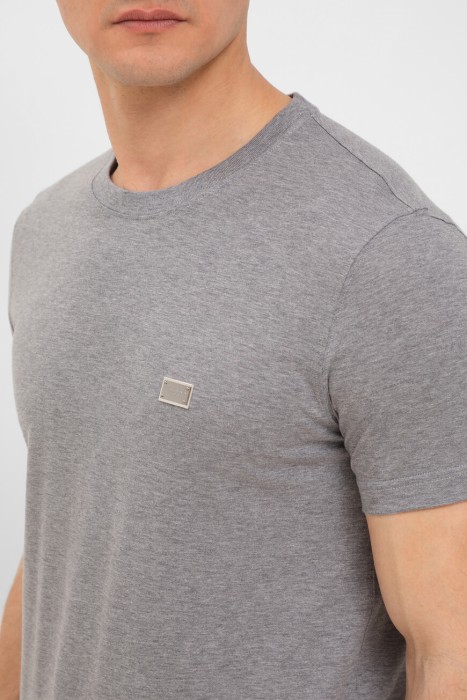 футболка dolce&gabbana модель из коллекции dna из италии вид сбоку