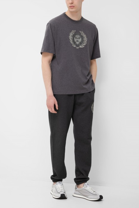 Товар серого цвета с внутренней стороны