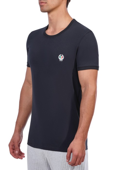 Товар синего цвета с внутренней стороны