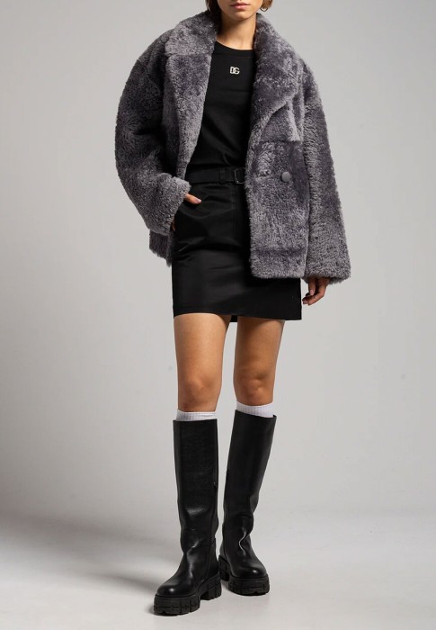 футболка dolce&gabbana из италии вид сбоку