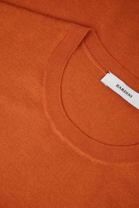 футболка-джемпер  из кашемира спереди