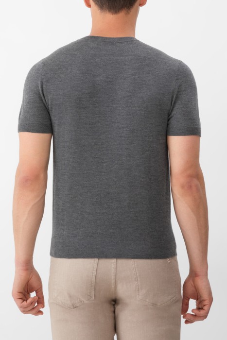 футболка-джемпер  по цене 45500 руб вид справа