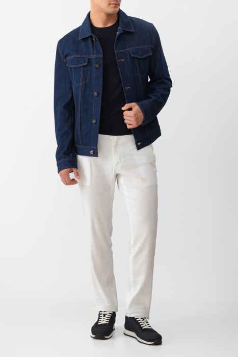 Товар синего цвета с внутренней стороны