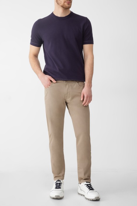 Товар синего цвета с внутренней стороны