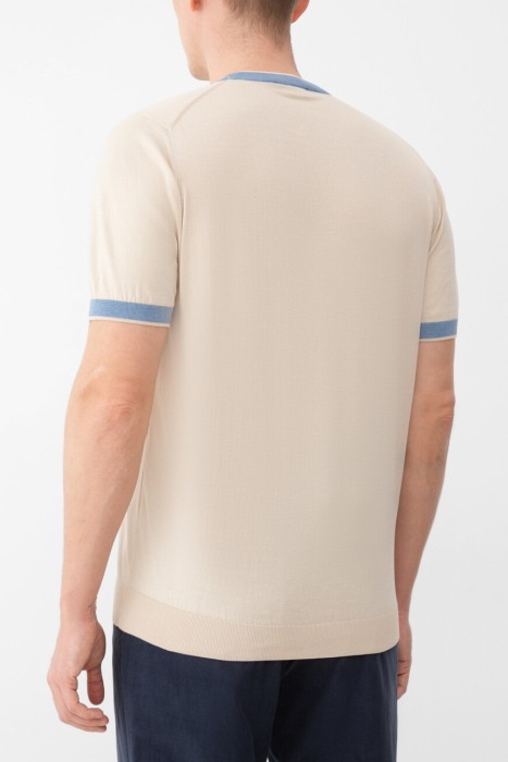 футболка-джемпер  по цене 21500 руб вид справа