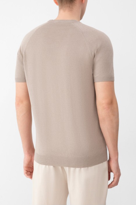 футболка-джемпер  по цене 25000 руб вид справа