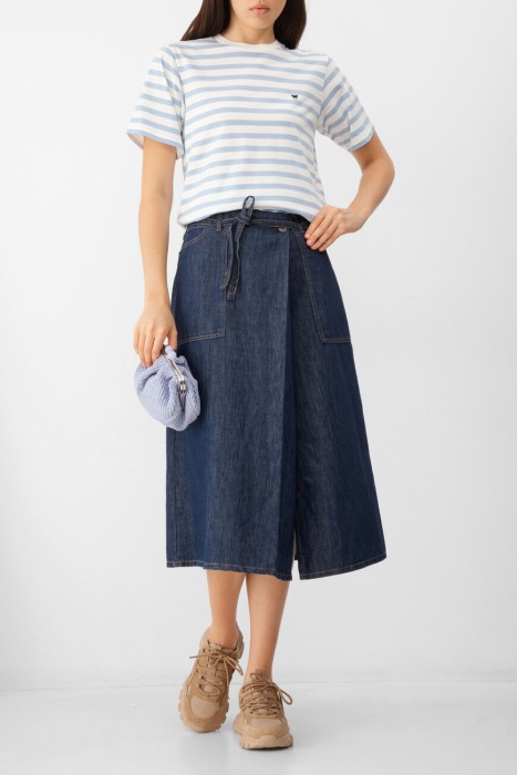 Товар разноцветного цвета с внутренней стороны