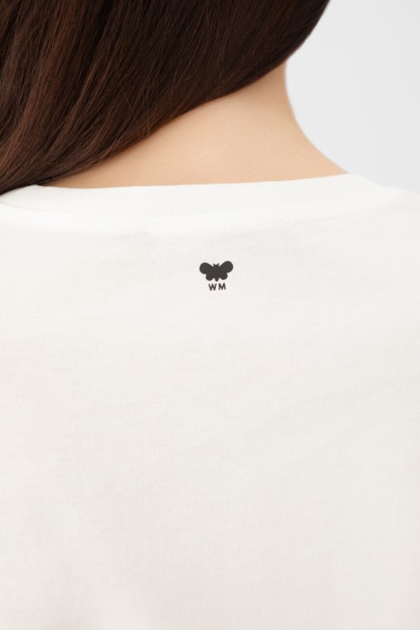 Товар белого цвета с внутренней стороны