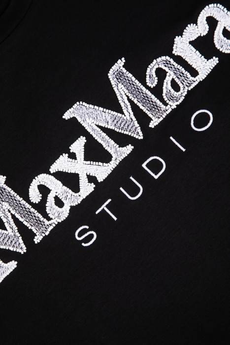 Продукция для женщин фото