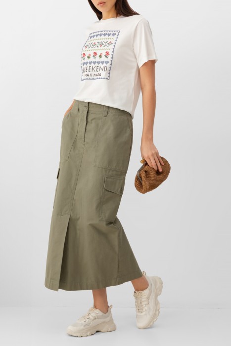 Товар белого цвета с внутренней стороны