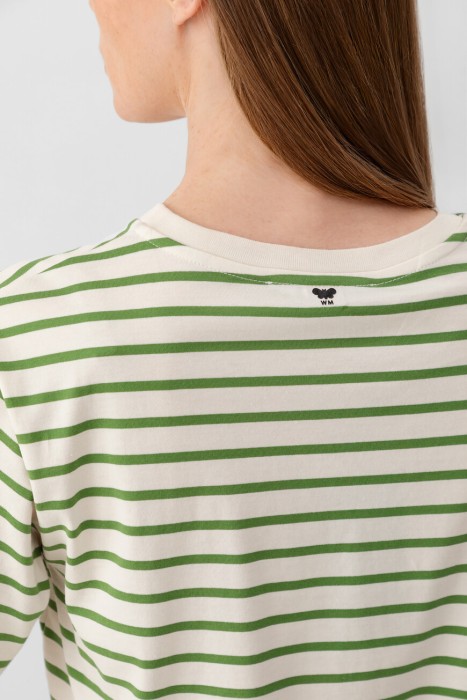 Товар разноцветного цвета с внутренней стороны