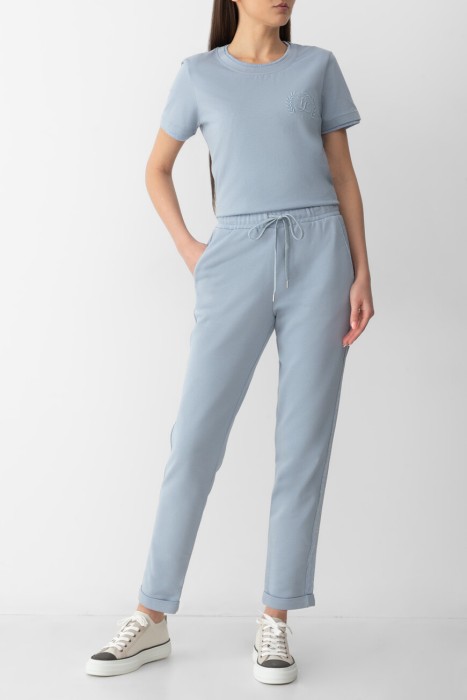 Товар голубого цвета с внутренней стороны