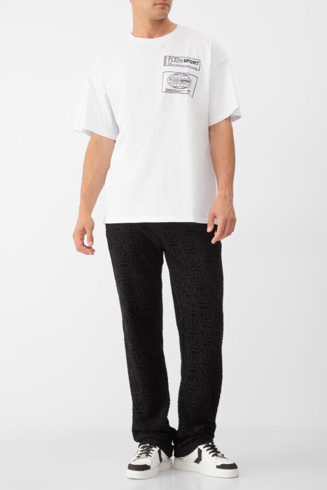 Товар белого цвета с внутренней стороны