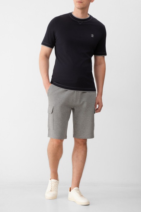 Товар синего цвета с внутренней стороны