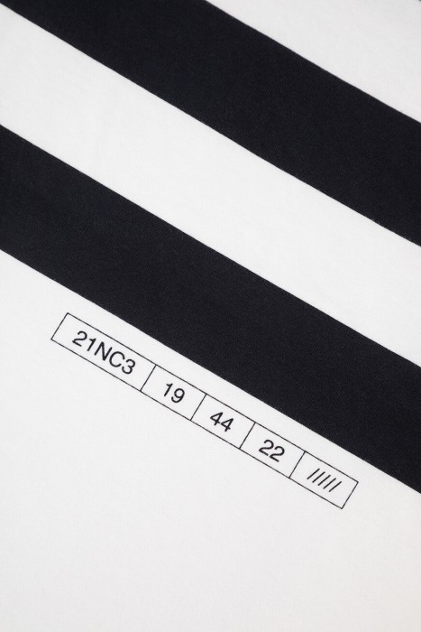 футболка  модель из коллекции marina универсального стиля с лицевой стороны