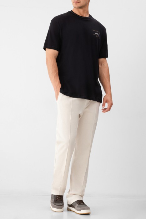 Товар синего цвета с внутренней стороны