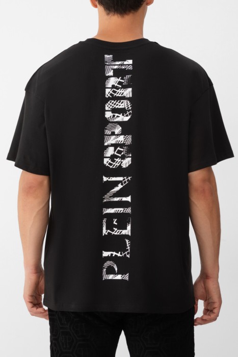 футболка  модель tiger line по цене 10000 руб вид справа