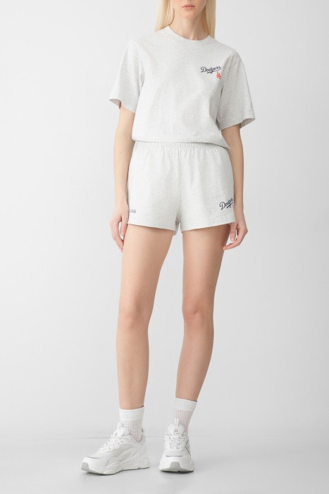 Товар серого цвета с внутренней стороны