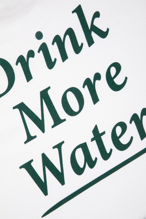 футболка sporty rich спортивного стиля с лицевой стороны