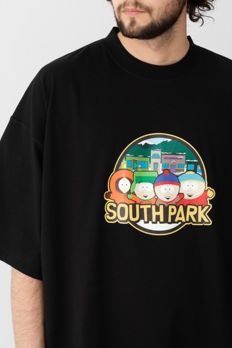 Товар черного цвета с внутренней стороны