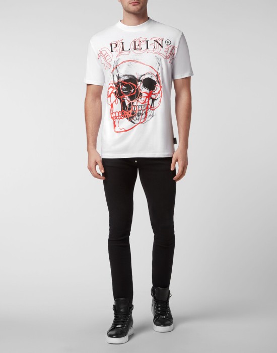 футболка  по цене 22869 руб с промокодом