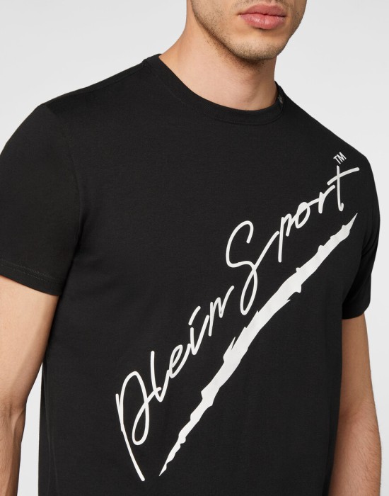 футболка  из проверенных материалов спереди