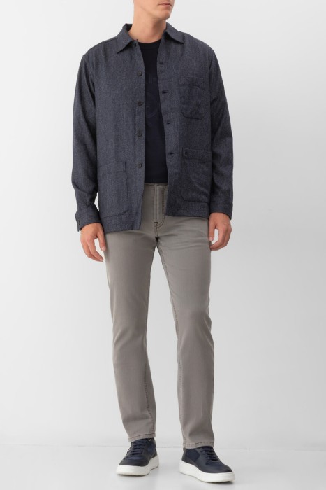 футболка  из шерсти спереди