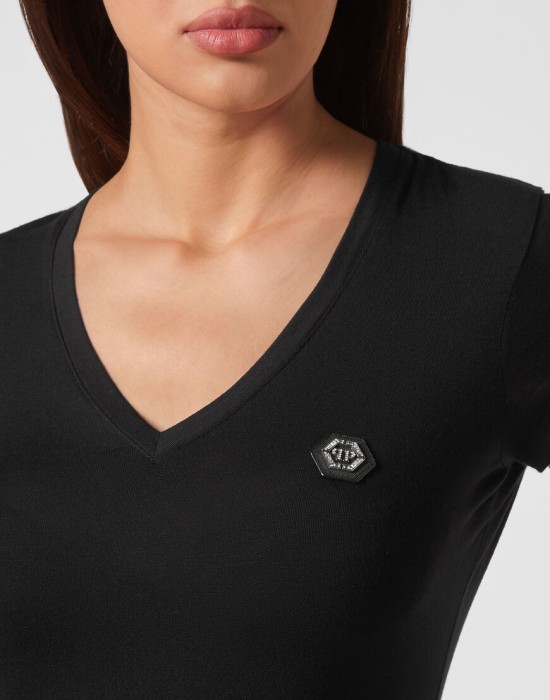 футболка  из проверенных материалов спереди