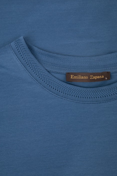 футболка  из хлопка спереди