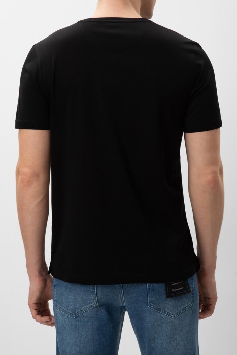 футболка  от бренда emiliano zapata вид слева