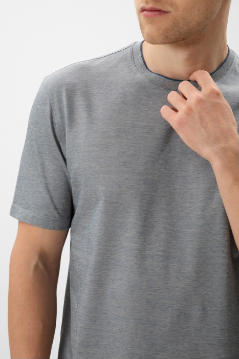 футболка  из италии вид сбоку