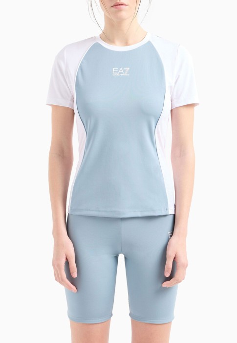 Товар голубого цвета с внутренней стороны