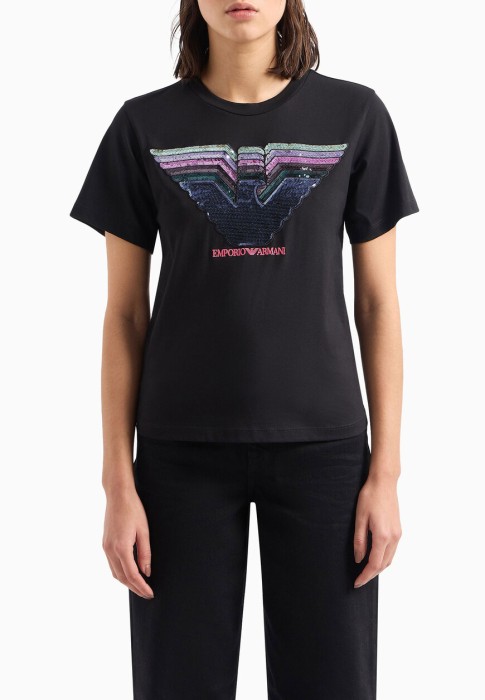 Товар черного цвета с внутренней стороны