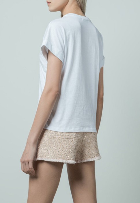 Товар белого цвета с внутренней стороны