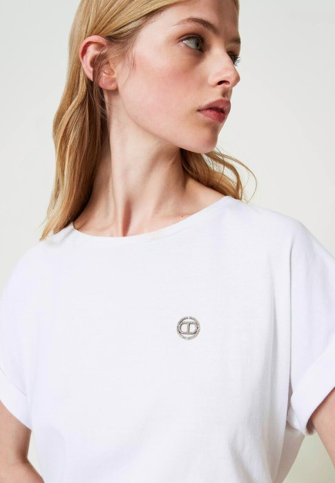 футболка  из проверенных материалов спереди