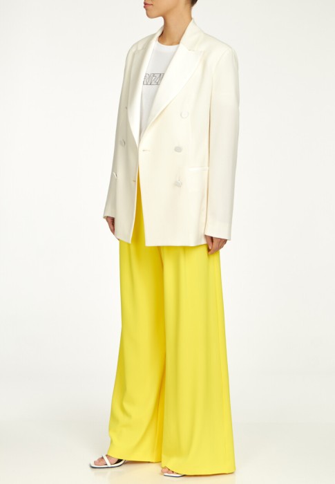 футболка  по цене 12370 руб вид справа