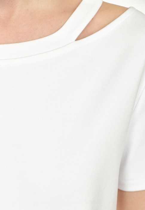 футболка  из проверенных материалов спереди